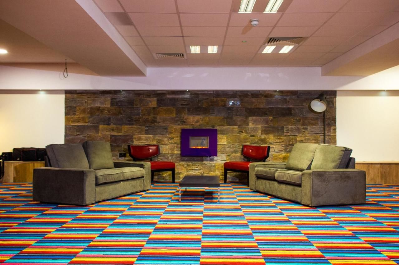 Хостелы Savoy Hostel Galway City Centre Голуэй-37