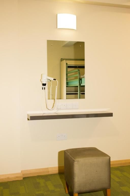 Хостелы Savoy Hostel Galway City Centre Голуэй